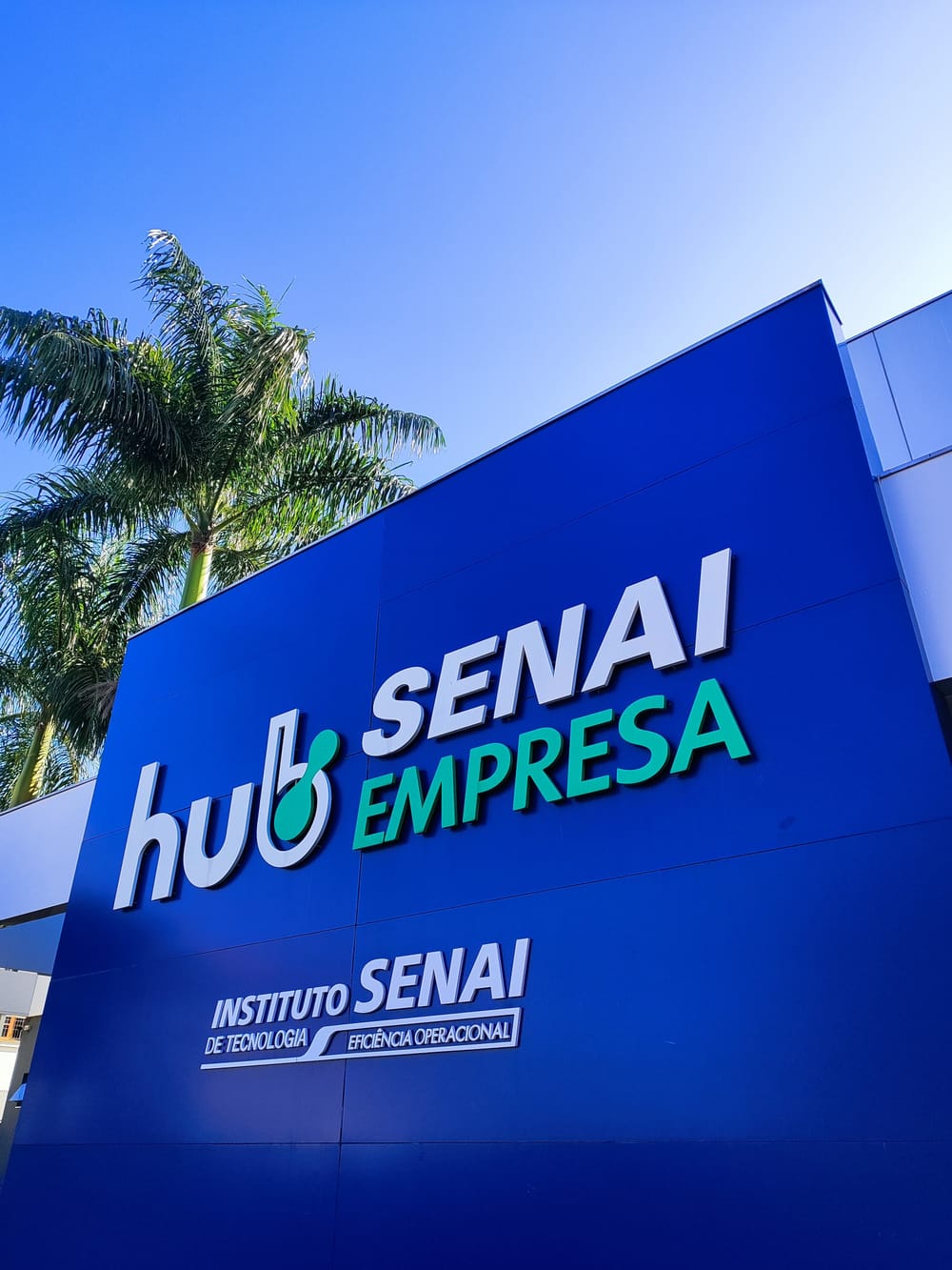 Fachada do SENAI Empresa